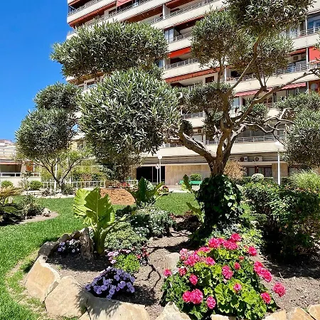 Modern Place City & Beachlife In Heart Of By Solrentspain *
